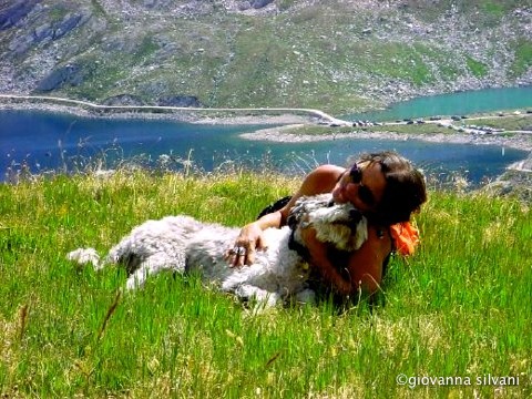 Gio mit Babu, Laghi Naret