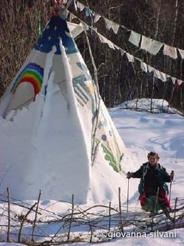 tipi_im_winter